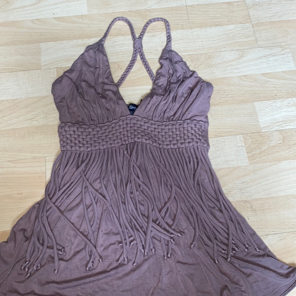 Super cute sky top
